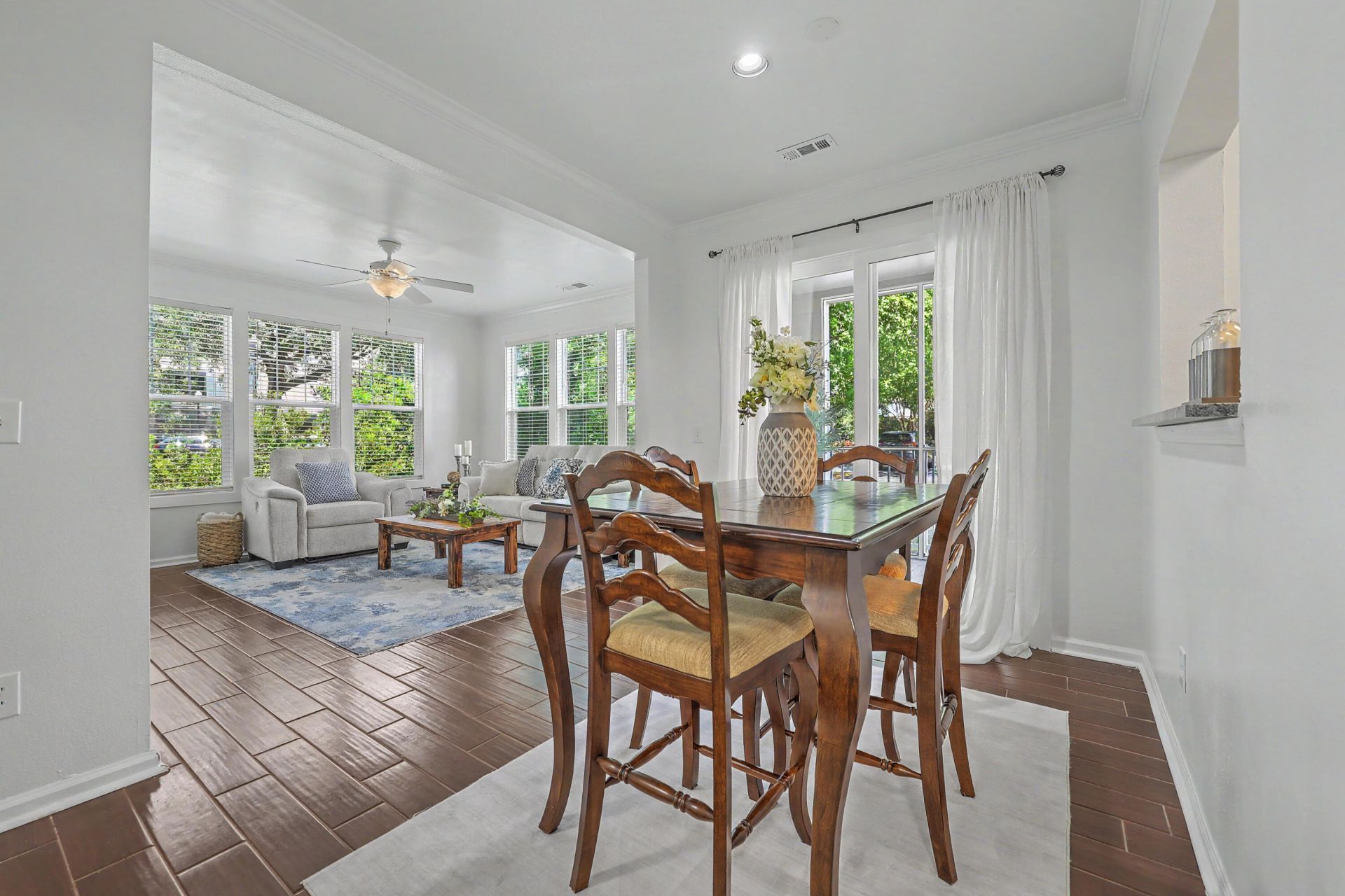 130 River Landing Drive Photo 12