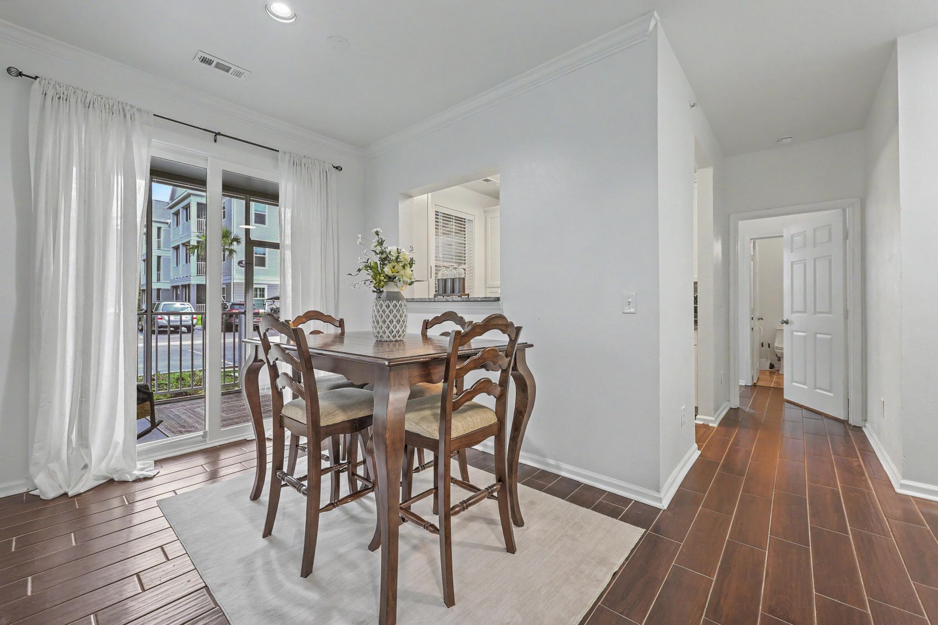 130 River Landing Drive Photo 13
