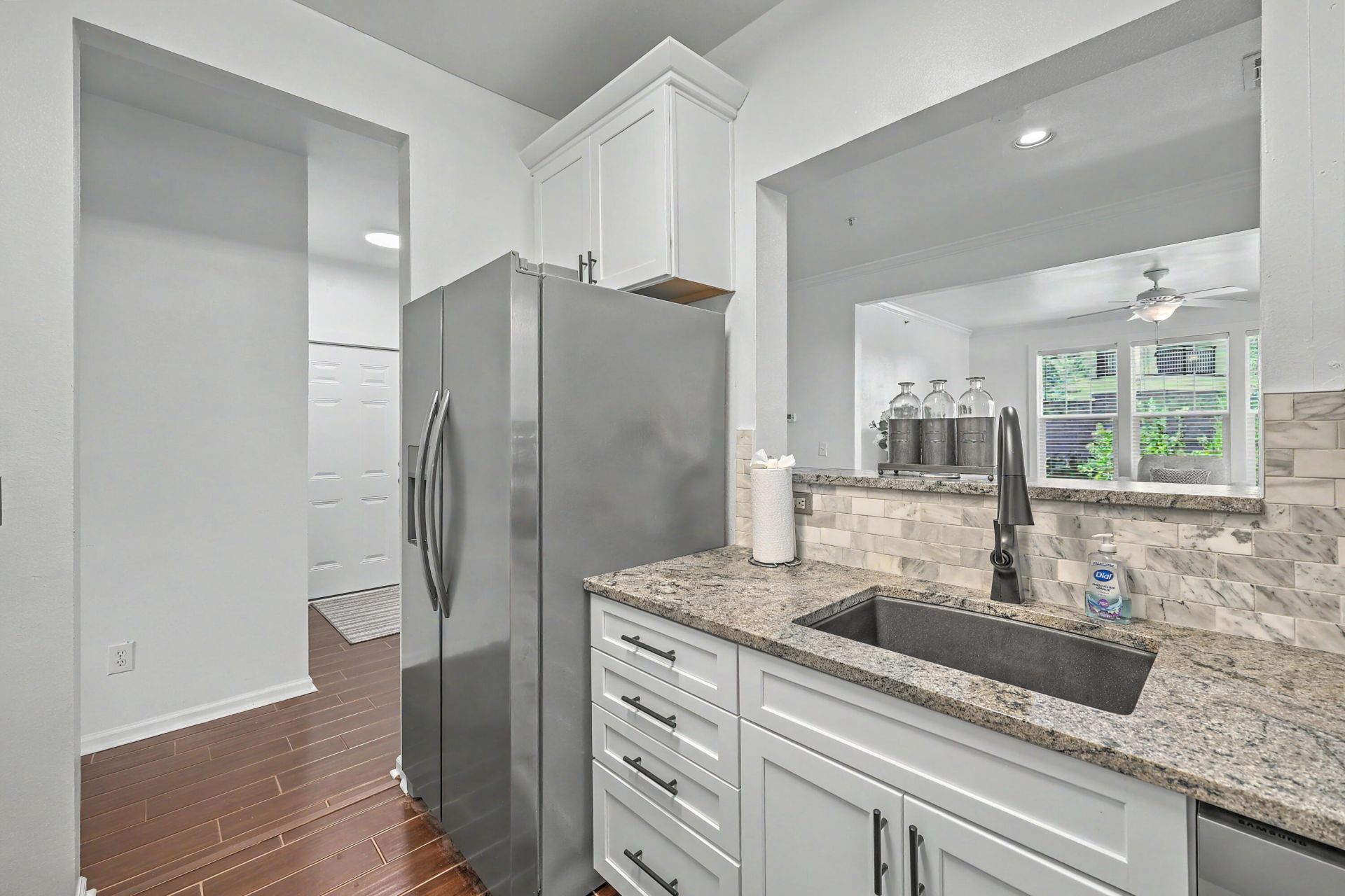 130 River Landing Drive Photo 8