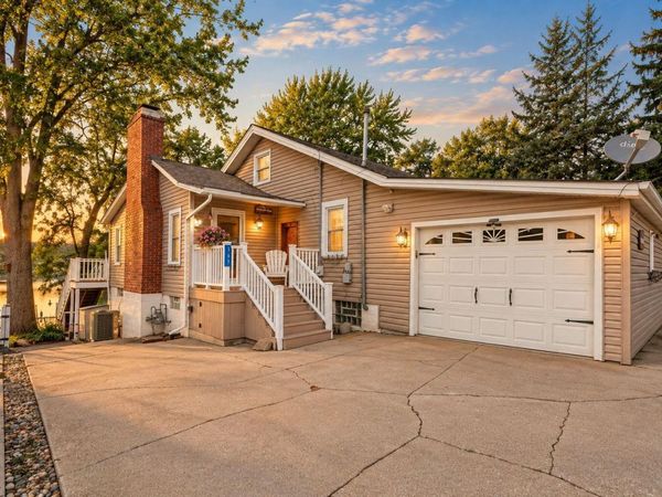 567 S Lakeview Drive , Lowell, IN 46356