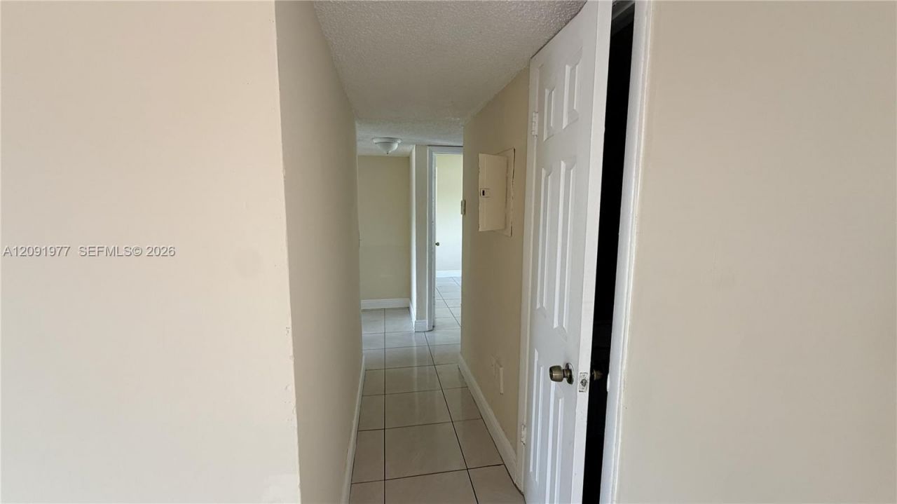 5461 W 24th Ave, Unit 18, Hialeah, FL 33016 Photo
