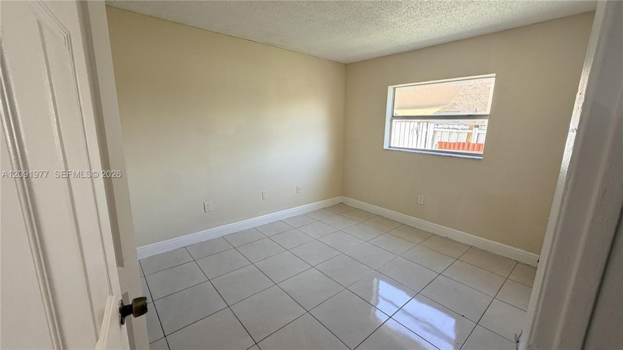 5461 W 24th Ave, Unit 18, Hialeah, FL 33016 Photo