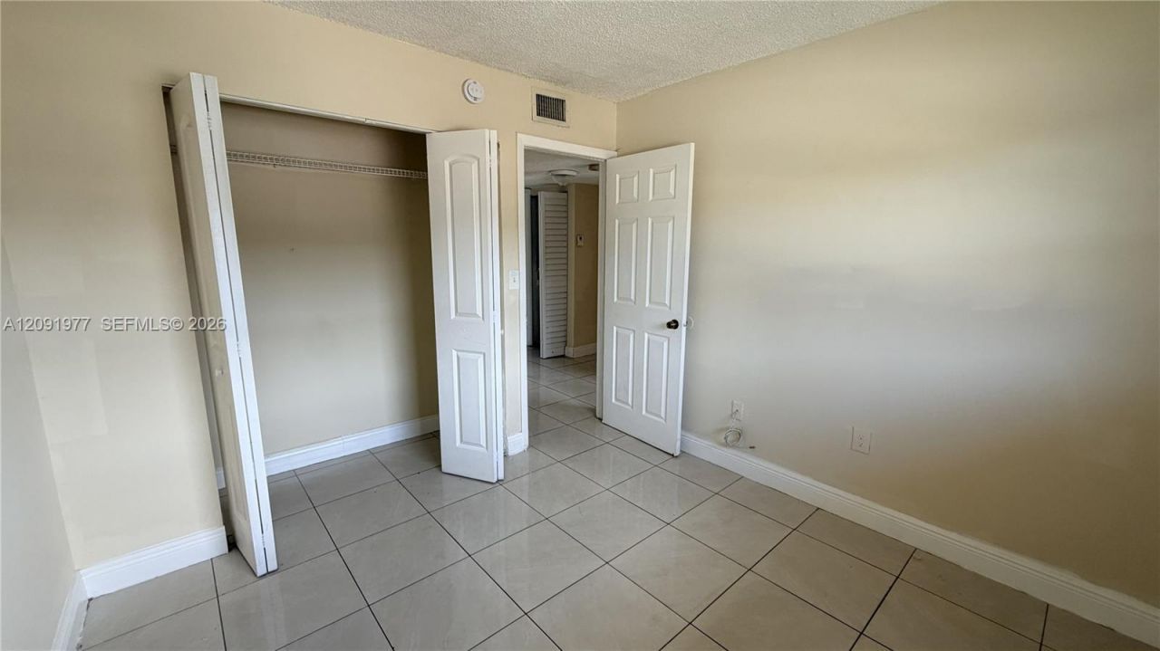5461 W 24th Ave, Unit 18, Hialeah, FL 33016 Photo