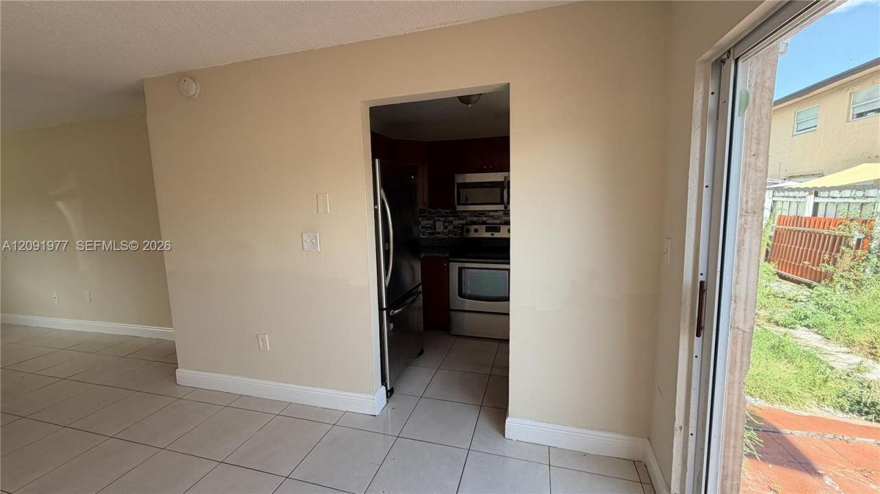 5461 W 24th Ave, Unit 18, Hialeah, FL 33016 Photo