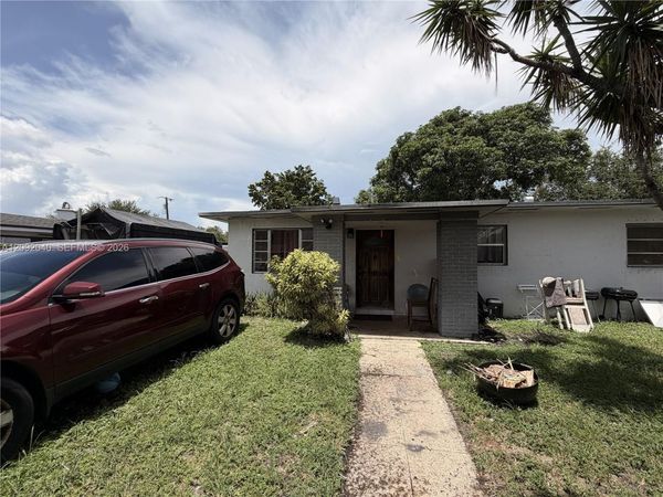 10124 NW 25th Ave , Miami, FL 33147