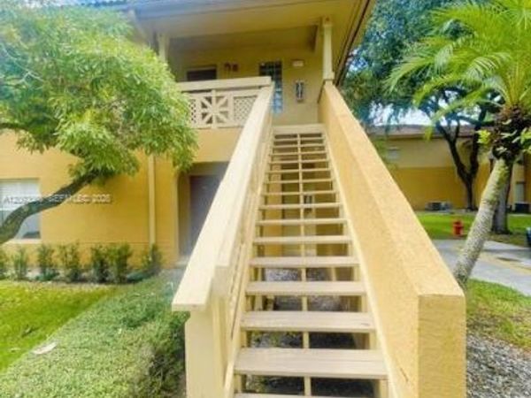 4759 Via Palm Lks , Unit 312, West Palm Beach, FL 33417