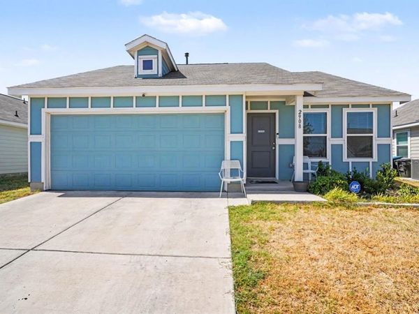 2908 Roy Road , Fort Worth, TX 76119