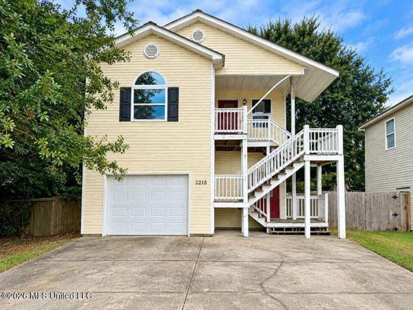 2213 Little Street, Pascagoula, MS 39567