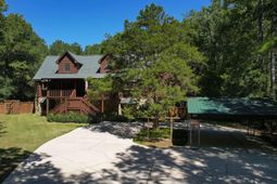 1040 Lawhorn Road  photo 4