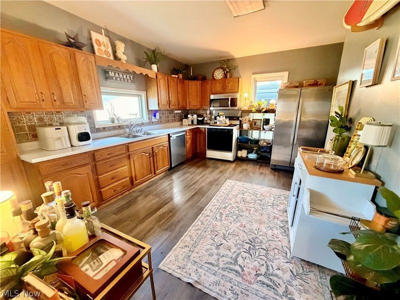 127 Deersville Avenue, Uhrichsville, OH 44683 Photo 5