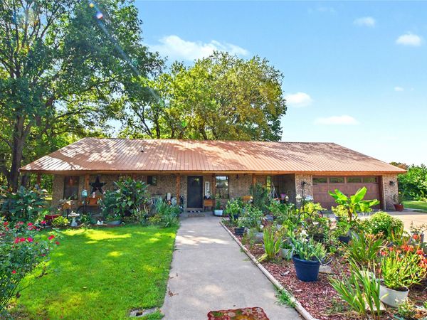211 Plum Street , Locust Grove, OK 74352