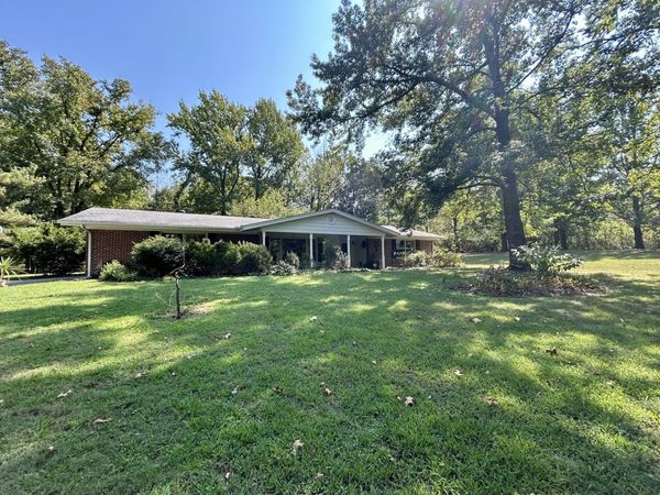 96 New Campfire Road, Carbondale, IL 62903