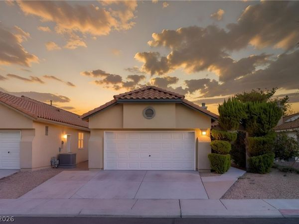 1904 Betsy Ross Drive , Las Vegas, NV 89108
