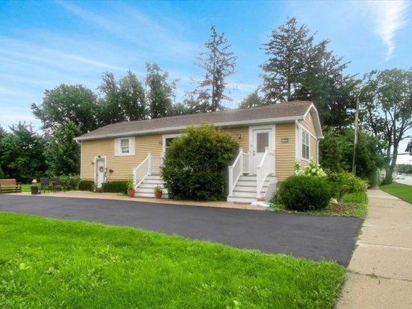 1720 63rd Street , Downers Grove, IL 60516
