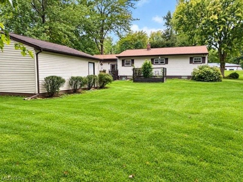 10208 Johnnycake Rdg Road, Concord Township, OH 44077 Photo 2