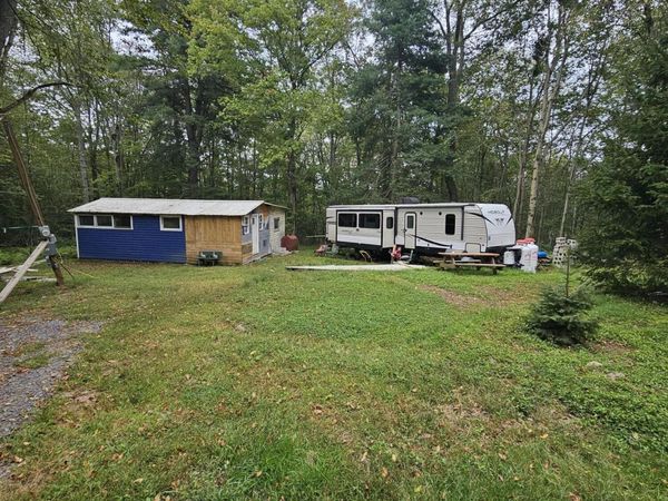1 Confidential Way , Thornhurst, PA 18424