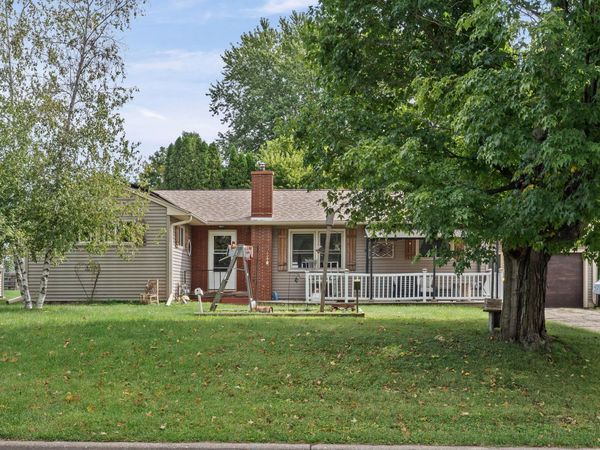 407 Long Coulee Rd, Holmen, WI 54636