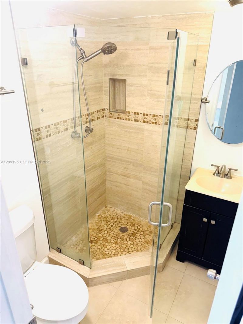 9340 Lagoon Pl , Unit 205, Davie, FL 33324 Photo