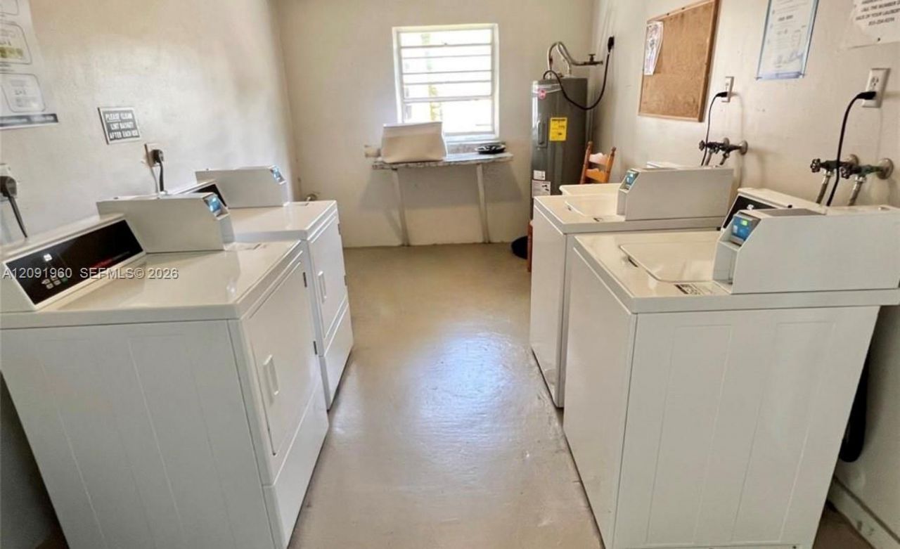 9340 Lagoon Pl , Unit 205, Davie, FL 33324 Photo