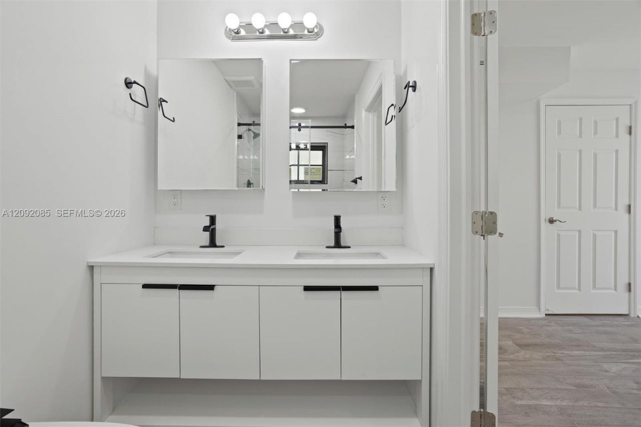 434 Aragon Ave , Coral Gables, FL 33134 Photo