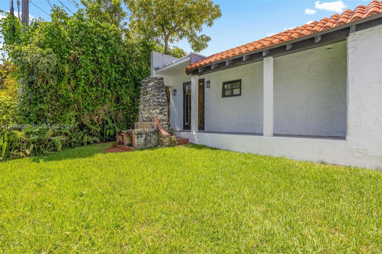 434 Aragon Ave , Coral Gables, FL 33134 Photo