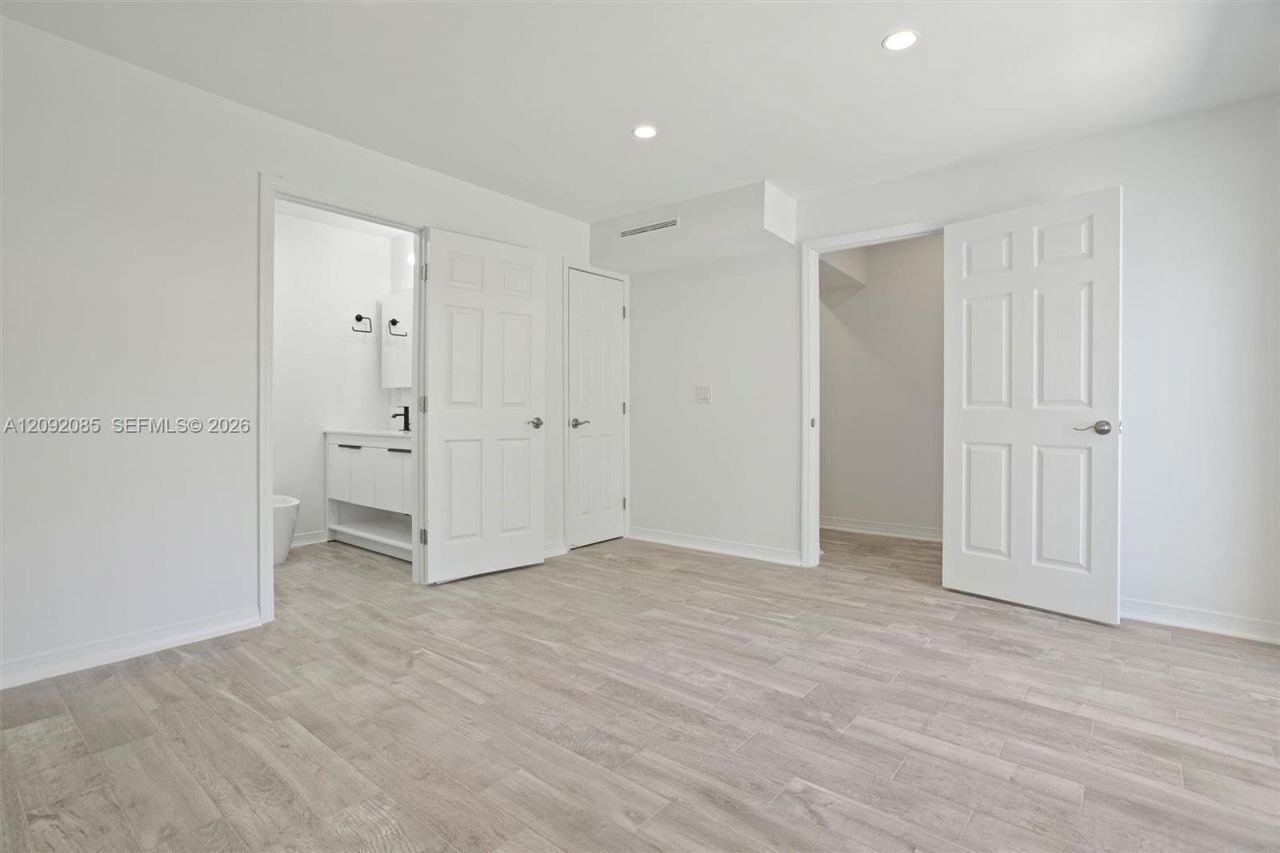 434 Aragon Ave , Coral Gables, FL 33134 Photo