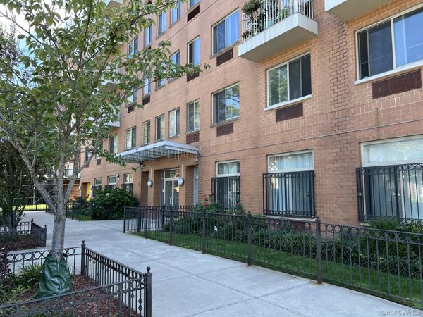 143-20 Hoover Avenue , Unit 603, Briarwood, NY 11435