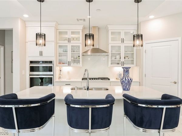23 Cliffwater Street , Henderson, NV 89011