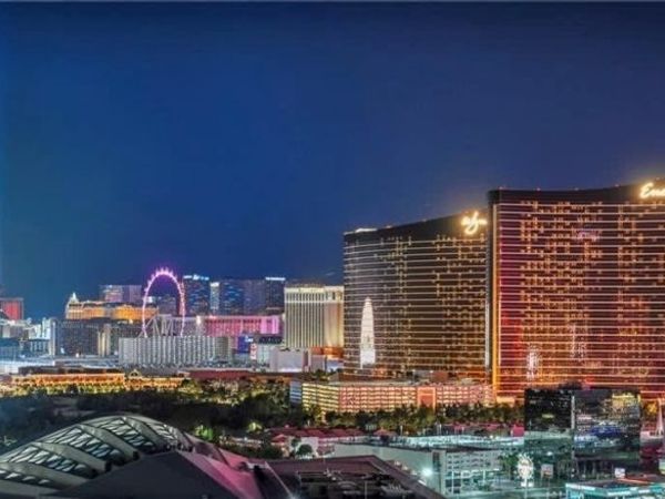 2857 Paradise Road, Unit 1702, Las Vegas, NV 89109