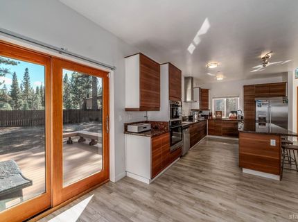 628 Kiowa Drive, South Lake Tahoe, CA 96150 Photo