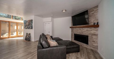 628 Kiowa Drive, South Lake Tahoe, CA 96150 Photo