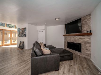 628 Kiowa Drive, South Lake Tahoe, CA 96150 Photo