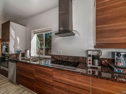 628 Kiowa Drive, South Lake Tahoe, CA 96150 Photo