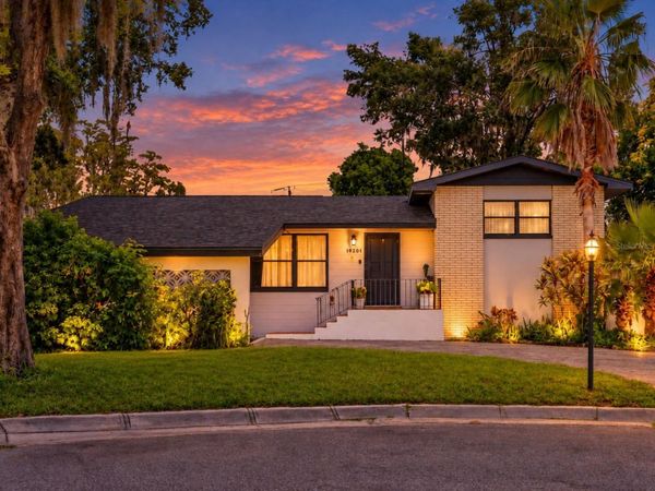 19201 ALICE CIRCLE , LUTZ, FL 33558