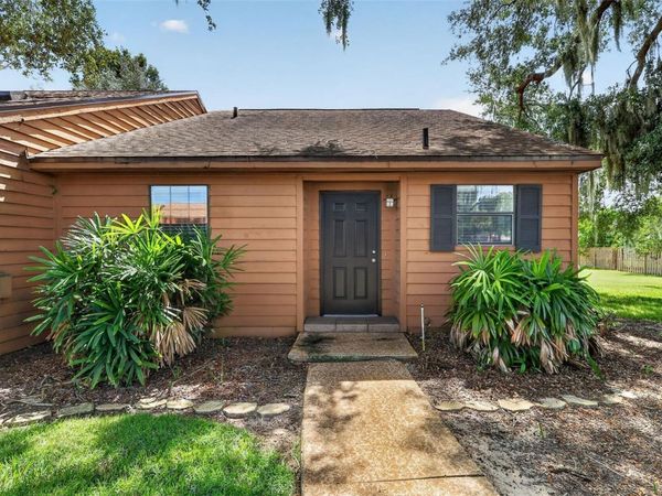 4 COVE LANE , EUSTIS, FL 32726