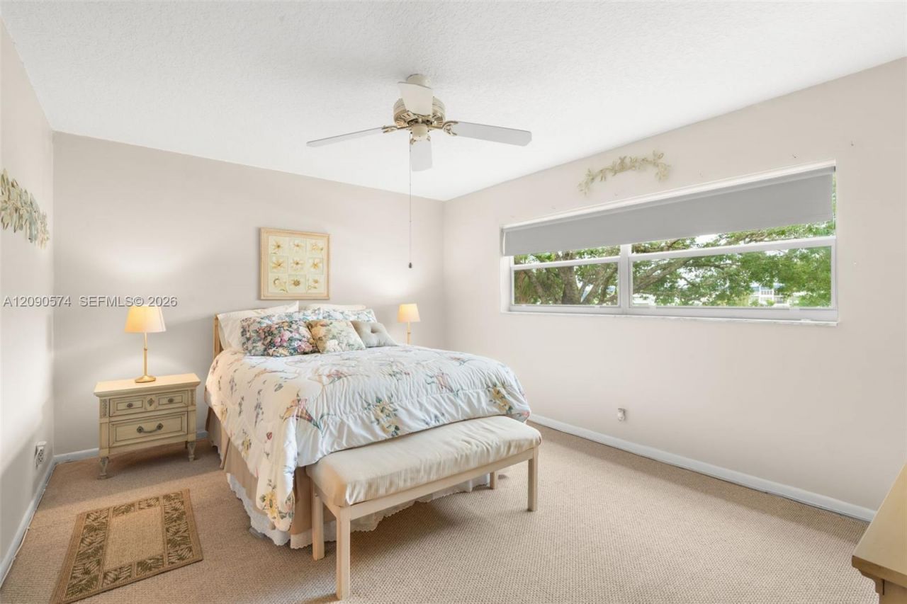 1040 Country Club Dr , Unit 208, Margate, FL 33063 Photo