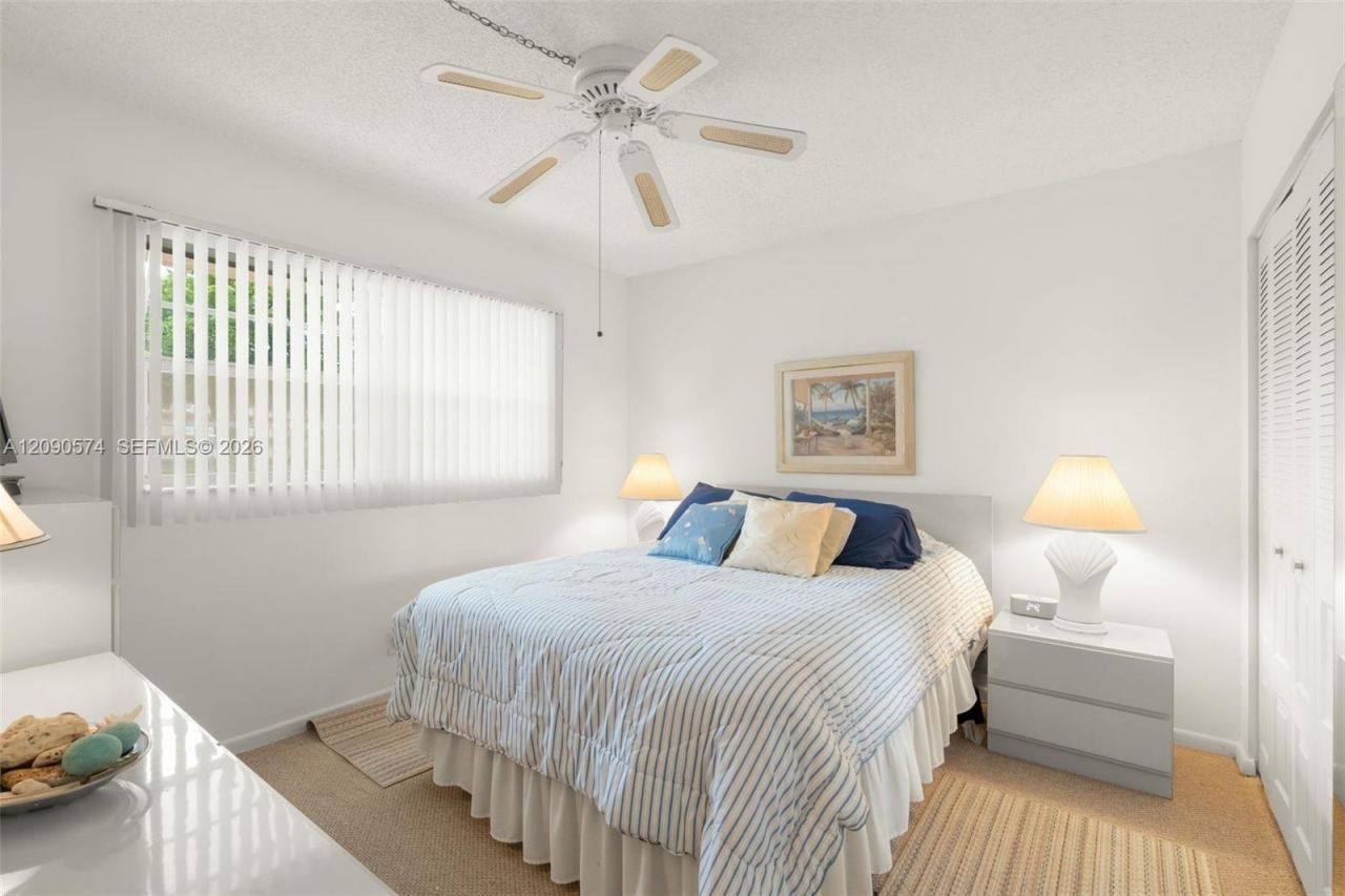 1040 Country Club Dr , Unit 208, Margate, FL 33063 Photo