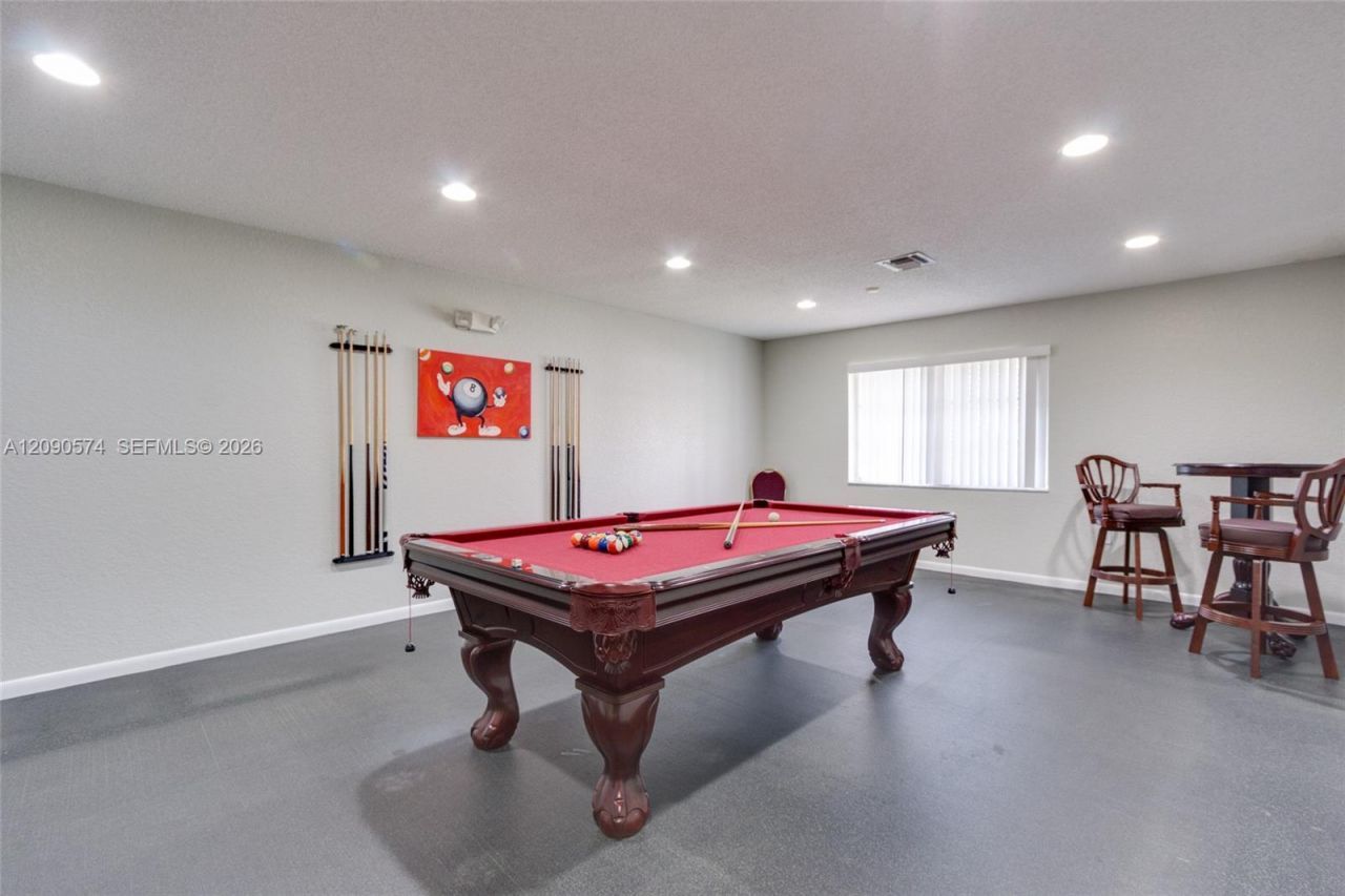 1040 Country Club Dr , Unit 208, Margate, FL 33063 Photo