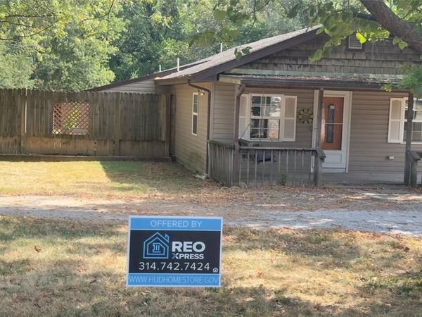 906 N Homewood Avenue, Springfield, MO 65803
