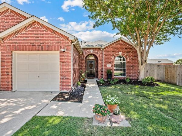 8404 Island Court, Fort Worth, TX 76137