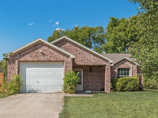 2503 Lyola Street , Dallas, TX 75241