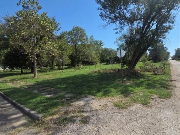 Alfred Street, Mulberry, KS 66756