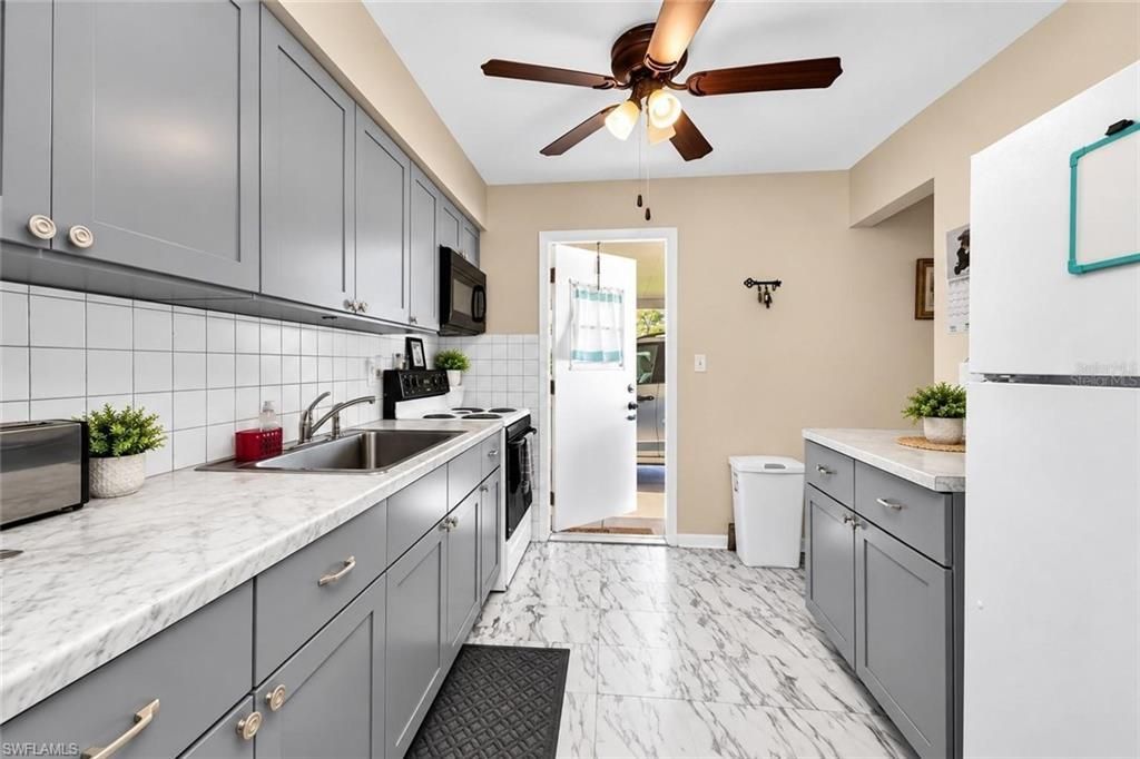 30 Desert Candle Cir, Lehigh Acres, FL 33936 Photo