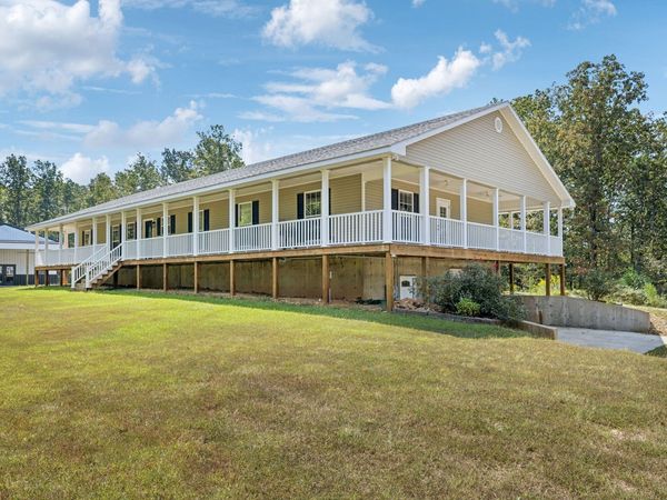 180 Indian Creek Rd , Hohenwald, TN 38462