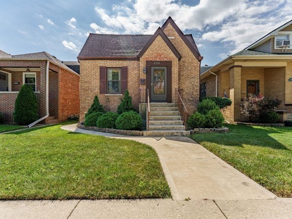 6731 W Albion Avenue , Chicago, IL 60631