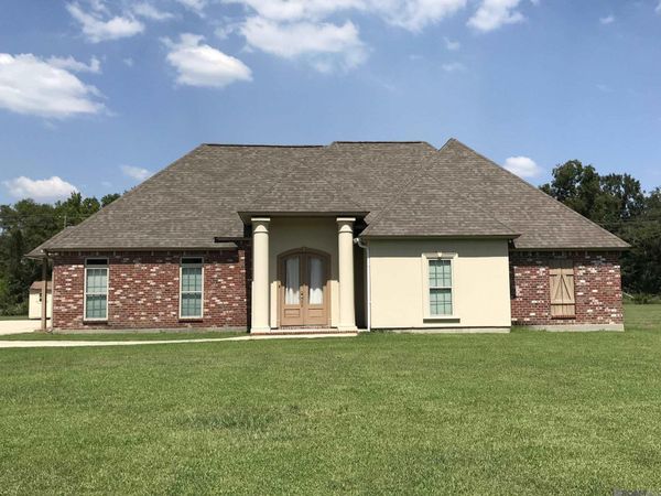 8881 Bmg Dr, Maringouin, LA 70757