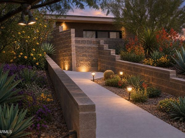 49639 N 15th Avenue, New River, AZ 85087