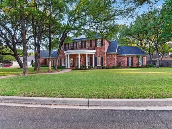 146 Shady Trail , McGregor, TX 76657