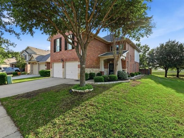 377 Kirby Drive, Lantana, TX 76226