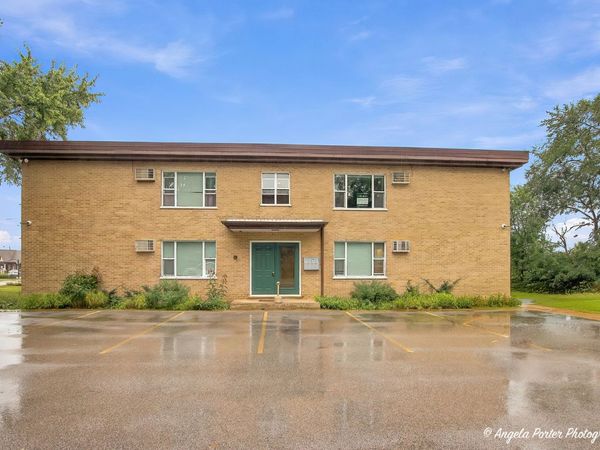 420 S Lake Street , Unit D, Grayslake, IL 60030